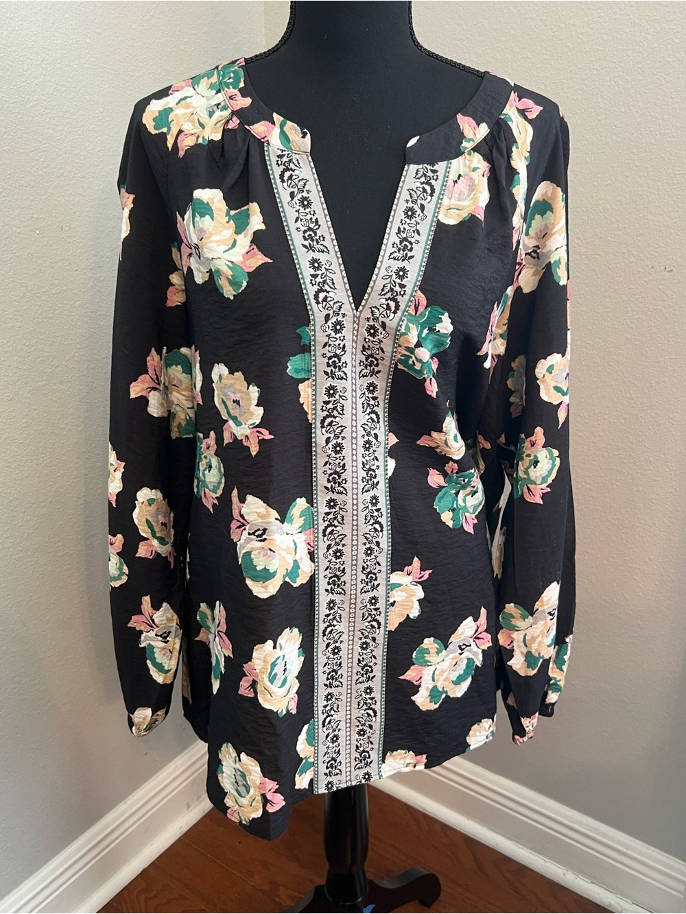 Lane Bryant Black Floral Blouse with Cream, Green and Pink Accents Size 14/16